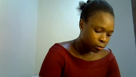 holy_ebony online show from 07-01-26, 03:23