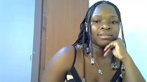 holy_ebony online show from 07-08-26, 04:39