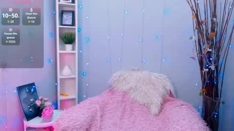 Holy girl online show from 11-08-25, 02:56