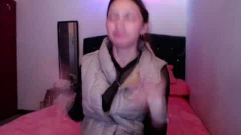 Snapshot of holy_julii chatting on 07-12-26, 05:31 holy_julii online show from 07-12-26, 05:31