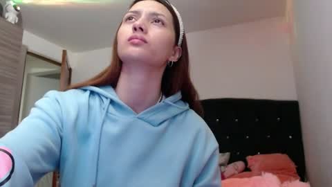 Snapshot of holy_julii chatting on 07-26-26, 03:36 holy_julii online show from 07-26-26, 03:36