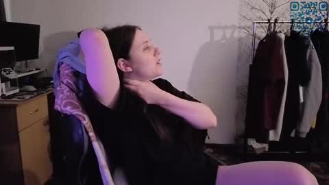 Kviki online show from 03-29-26, 03:17