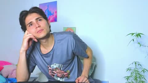      online show from 04-06-26, 12:19