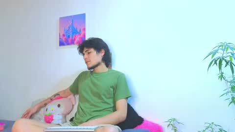     online show from 05-15-26, 08:10