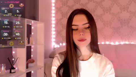 Mia online show from 10-02-25, 03:35