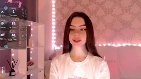 Mia online show from 10-07-25, 03:58