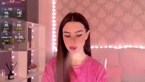 Mia online show from 10-13-25, 03:39