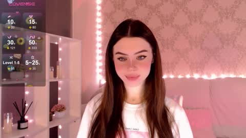 Mia online show from 10-16-25, 03:40