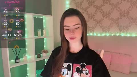 Snapshot of holymiax chatting on 02-05-26, 04:06 Mia online show from 02-05-26, 04:06