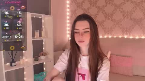 Snapshot of holymiax chatting on 02-19-26, 03:24 Mia online show from 02-19-26, 03:24