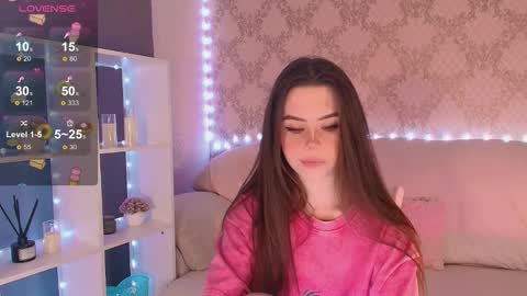 Snapshot of holymiax chatting on 02-25-26, 03:27 Mia online show from 02-25-26, 03:27