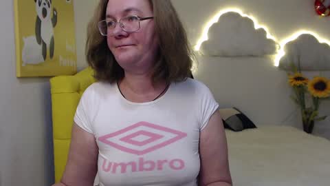 holymilfa online show from 02-08-25, 05:18