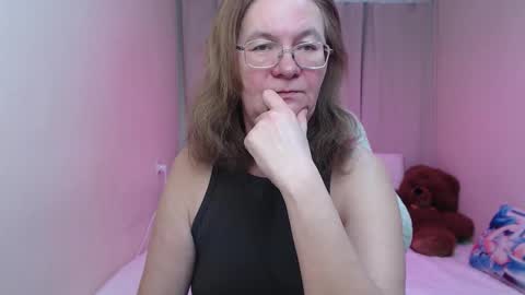 Snapshot of holymilfa chatting on 02-23-26, 01:52 holymilfa online show from 02-23-26, 01:52