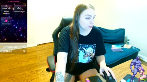 Snapshot of holyweed420 chatting on 01-23-25, 03:16 Viktoria online show from 01-23-25, 03:16