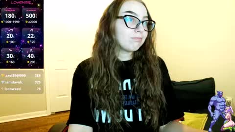 Snapshot of holyweed420 chatting on 02-10-25, 05:14 Viktoria online show from 02-10-25, 05:14