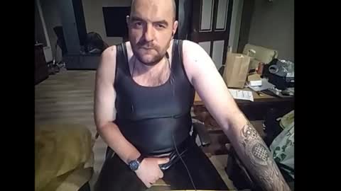 Snapshot of homojeans chatting on 11-03-25, 10:10 Thomass online show from 11-03-25, 10:10