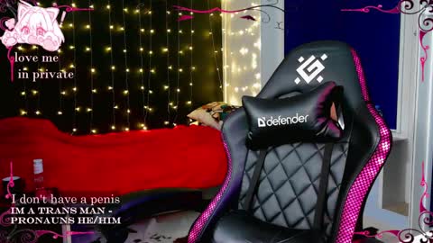 Honelints boyblonde hair AsterMIntfemboybrown hair online show from 03-03-25, 04:35