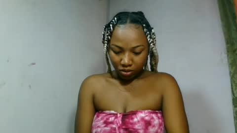 Snapshot of honeria98 chatting on 06-14-26, 05:09 honeria98 online show from 06-14-26, 05:09