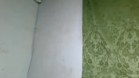 Snapshot of honeria98 chatting on 06-25-26, 06:45 honeria98 online show from 06-25-26, 06:45