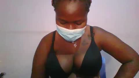 honey_beb online show from 09-21-25, 04:36
