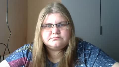 Snapshot of honey_bunny_x chatting on 07-07-26, 12:09 Bunny online show from 07-07-26, 12:09