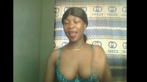 Flora online show from 11-13-25, 08:35