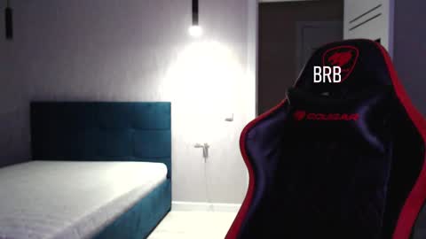 Wolfy online show from 03-11-25, 04:40