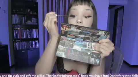Snapshot of honey_hoe chatting on 06-14-26, 02:46 Lau online show from 06-14-26, 02:46