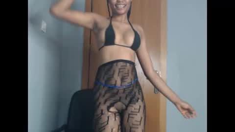 Snapshot of honey_juicydoll chatting on 12-03-25, 08:00 Sonia online show from 12-03-25, 08:00