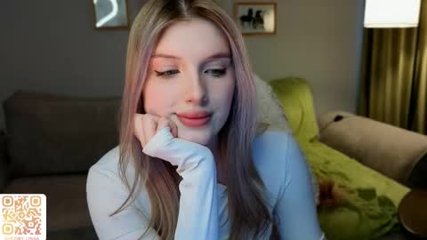 Lina online show from 03-22-26, 11:57