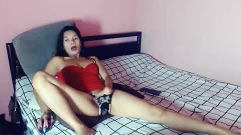 honey_mollyxx online show from 11-19-25, 02:17