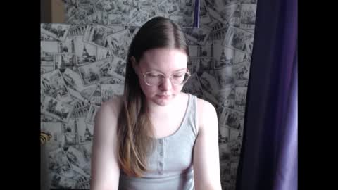 Snapshot of honey_mood chatting on 10-08-25, 08:56 Lina online show from 10-08-25, 08:56