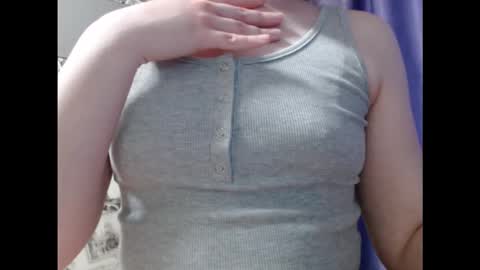 Snapshot of honey_mood chatting on 10-13-25, 08:03 Lina online show from 10-13-25, 08:03