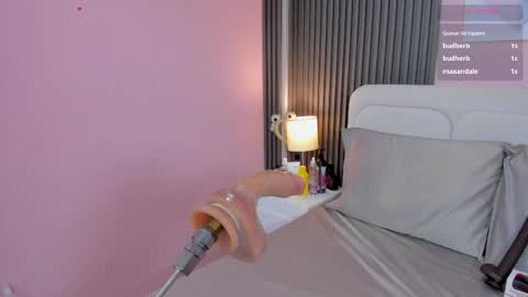 honey_sofii_ online show from 10-29-25, 11:34