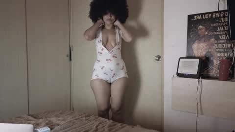 Snapshot of honey_sweet8 chatting on 04-18-26, 09:46 Honey-Sweett online show from 04-18-26, 09:46