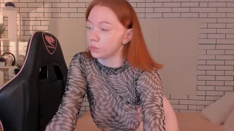 Snapshot of honeyautumn chatting on 12-02-24, 11:51 honeyautumn online show from 12-02-24, 11:51