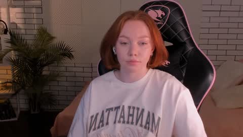 Snapshot of honeyautumn chatting on 12-11-24, 02:30 honeyautumn online show from 12-11-24, 02:30
