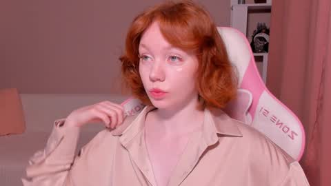 Snapshot of honeyautumn chatting on 01-26-25, 12:16 honeyautumn online show from 01-26-25, 12:16