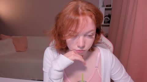 Snapshot of honeyautumn chatting on 03-08-25, 12:33 honeyautumn online show from 03-08-25, 12:33