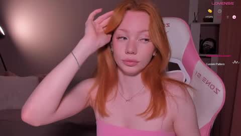 Snapshot of honeyautumn chatting on 05-10-26, 11:54 honeyautumn online show from 05-10-26, 11:54