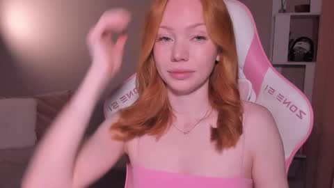 Snapshot of honeyautumn chatting on 05-14-26, 12:50 honeyautumn online show from 05-14-26, 12:50