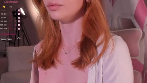 Snapshot of honeyautumn chatting on 05-24-26, 12:48 honeyautumn online show from 05-24-26, 12:48