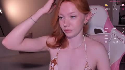 Snapshot of honeyautumn chatting on 06-11-26, 07:56 honeyautumn online show from 06-11-26, 07:56