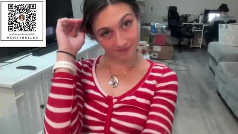 Snapshot of honeybelle8 chatting on 12-05-24, 01:38 belle brunette online show from 12-05-24, 01:38