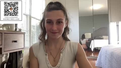 Snapshot of honeybelle8 chatting on 01-09-25, 06:26 belle brunette online show from 01-09-25, 06:26