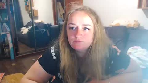 HoneydewMolly online show from 05-20-26, 05:52