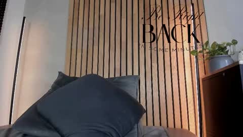 Sofia independent model online show from 10-09-25, 11:19