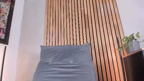Sofia independent model online show from 07-26-26, 10:44