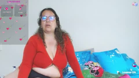 Snapshot of honeyhotpaty chatting on 06-27-26, 12:10 sofia online show from 06-27-26, 12:10
