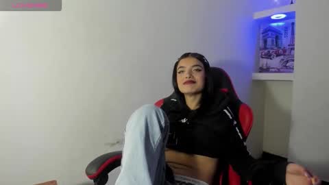 HONEY LUXE online show from 03-27-26, 04:18